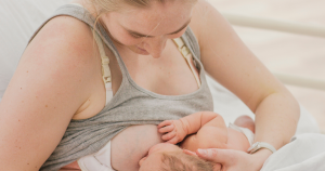 Tepelkloven zalf: Het verkeerd aanleggen van de baby kan extra druk en wrijving op de tepel veroorzaken, waardoor tepelkloven sneller kunnen ontstaan.